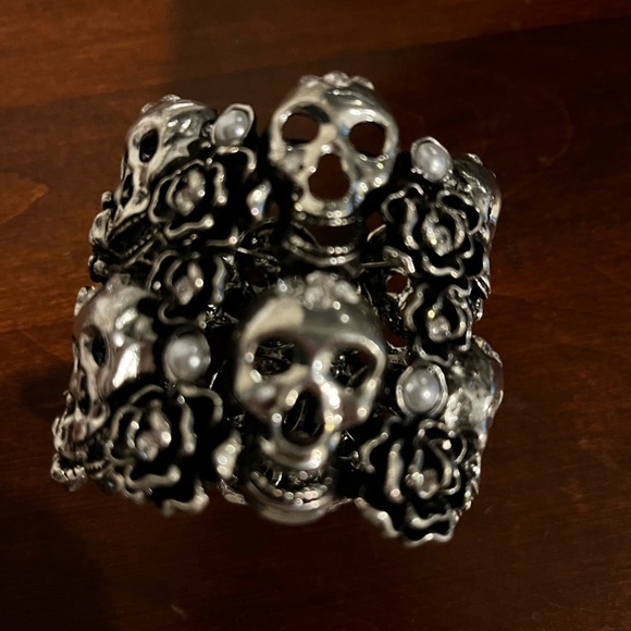 Skull bracelet - Picture 2 of 2